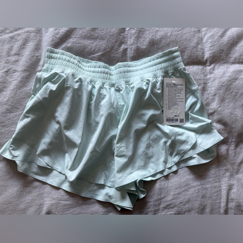 Lululemon Shake it Out High Rise Run Short